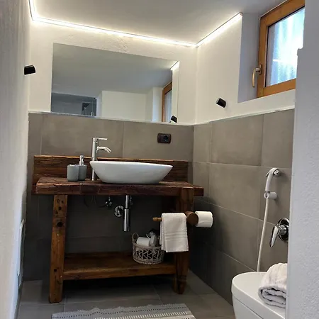 아파트 Profumo Di Legno, Palu Vacanze 아오스타